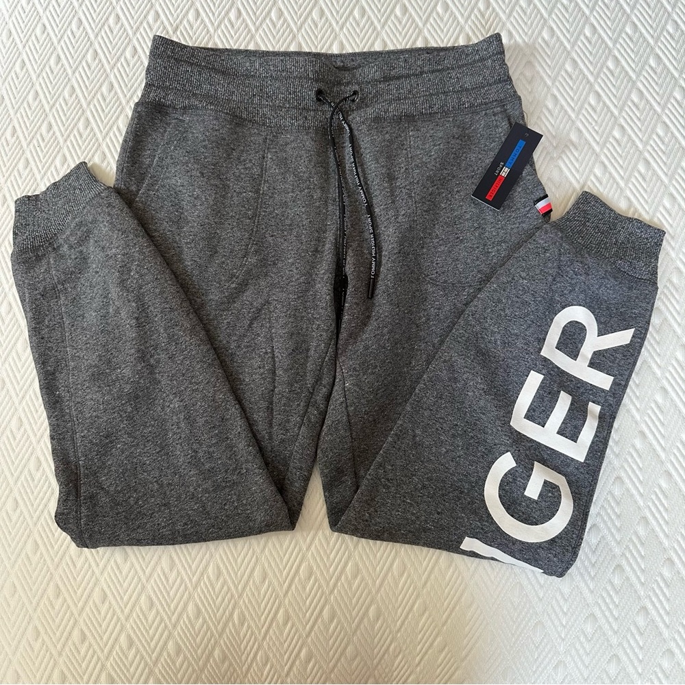 NWT Tommy Hilfiger Sweatpants